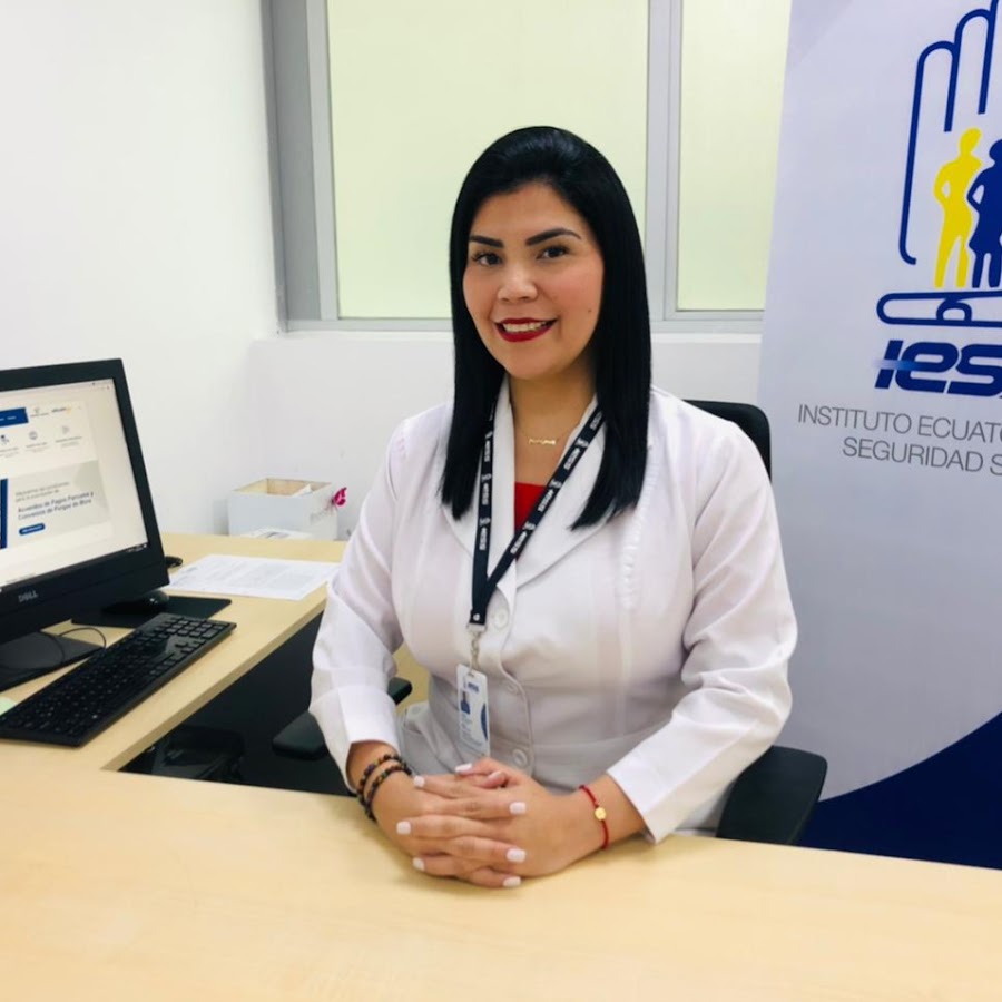 María José Agusto, directora nacional de Salud del <a href="/IESSec/">IESS</a> , renunció este domingo 28 de julio, tras la filtración de chats con #MayraSalazar, vinculada a los casos #Metástasis y #Purga. En los mensajes, Salazar gestionaba atenciones preferenciales y contratos en el hospital del