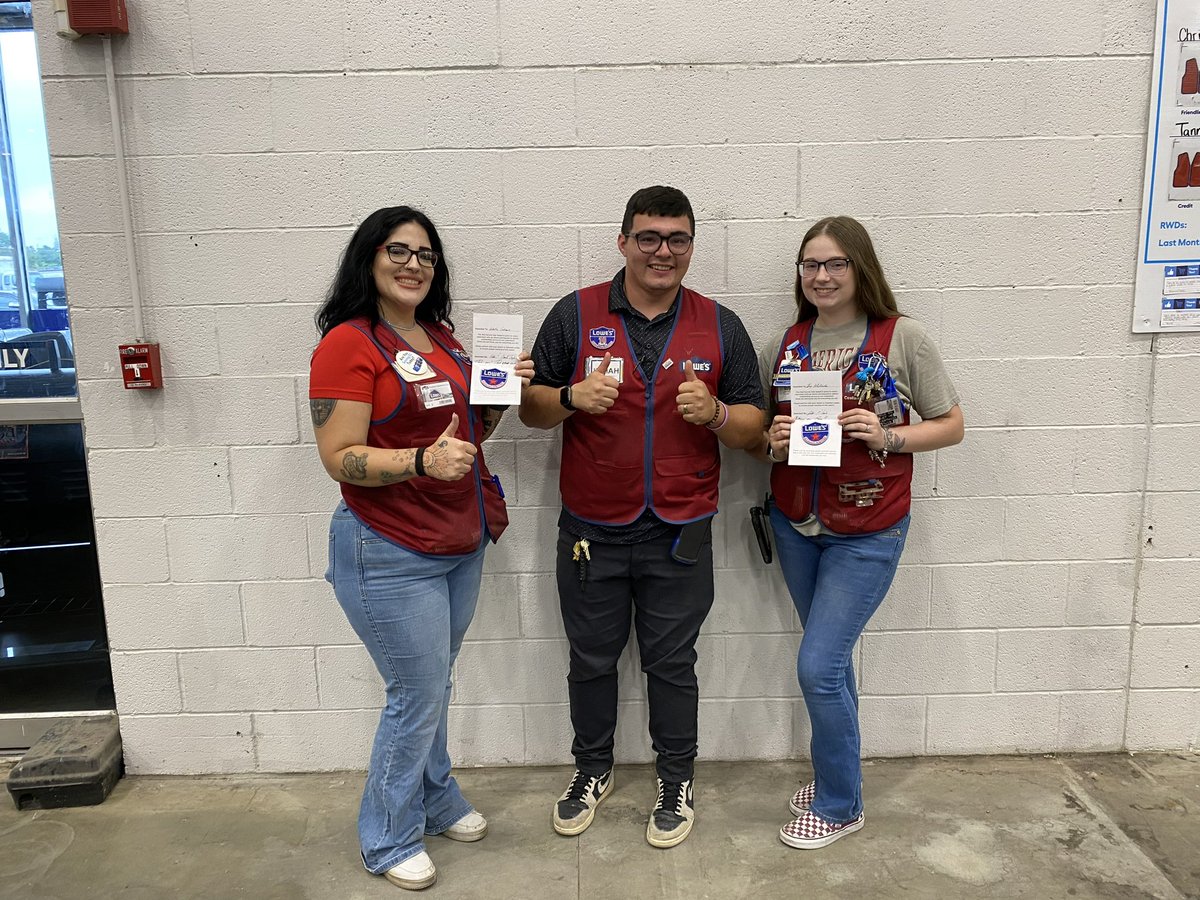 ⭐️ Red Star Alert ⭐️ Headcashier are killing it here at 627 Driving Pipeline and Performance. Way to go! <a href="/barnard_robby/">Robby Barnard</a> <a href="/DustinCornell5/">Dustin Cornell</a> <a href="/BenitoKomadina/">Benito.Komadina@Lowes</a>