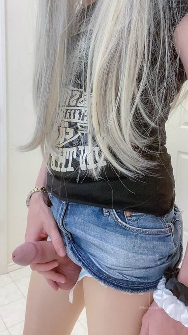 Are you putting me in a cage or letting me be free? https://t.co/MgusaS7Opm