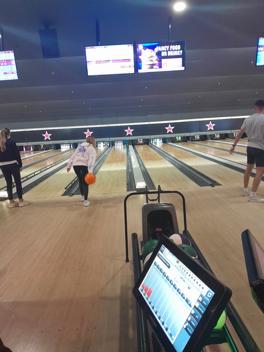 NLChampsTNT's tweet photo. Wee night at the bowling!
#summeractivity #NLChamps #KeepThePromise https://t.co/XlTdRx6eb7