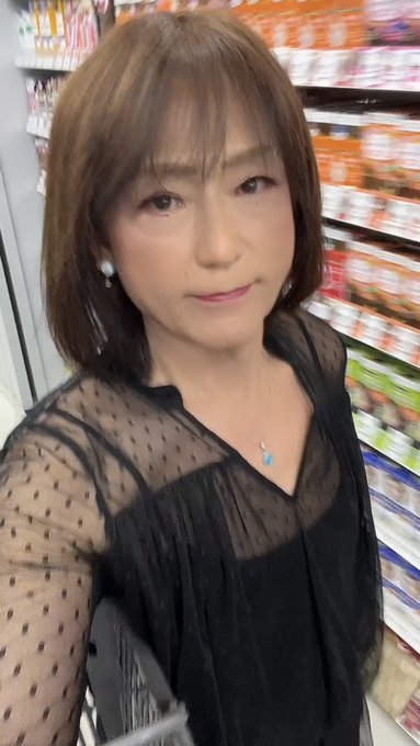 まさか、コンビニチェックなんて してないよねぇ&hellip;🙀 https://t.co/zoWwr6BwWJ<a href="/tag/%E8%85%B9%E3%81%AF%E8%A6%8B%E3%82%8B%E3%81%AA"class="tags"><span>#腹は見るな</span></a>
