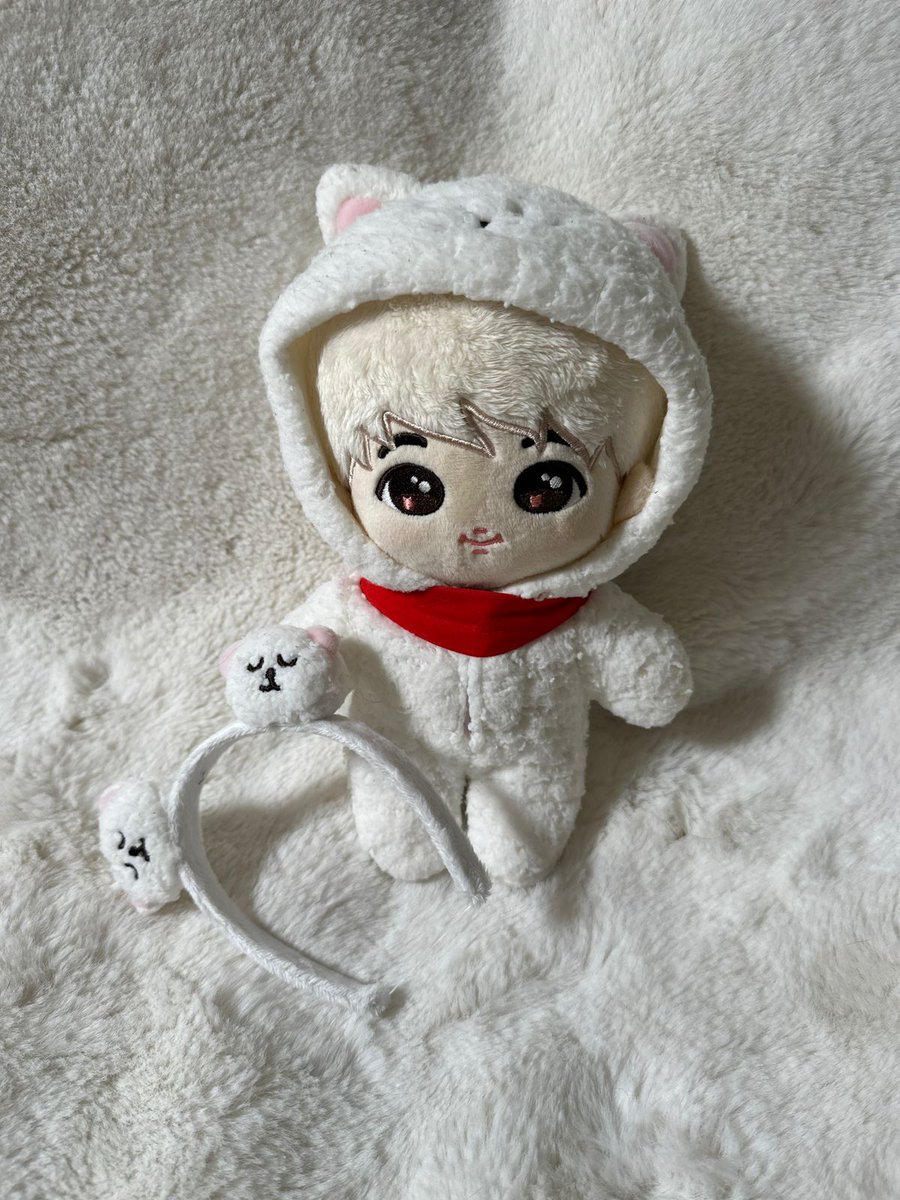 starlighttale's tweet photo. 💗 Alpaca Jin 20cm + Roupas
Valor: 180 + frete 

#BTS Jin Kpop 20cm doll #방탄소년단 https://t.co/C4T5xRjEmJ