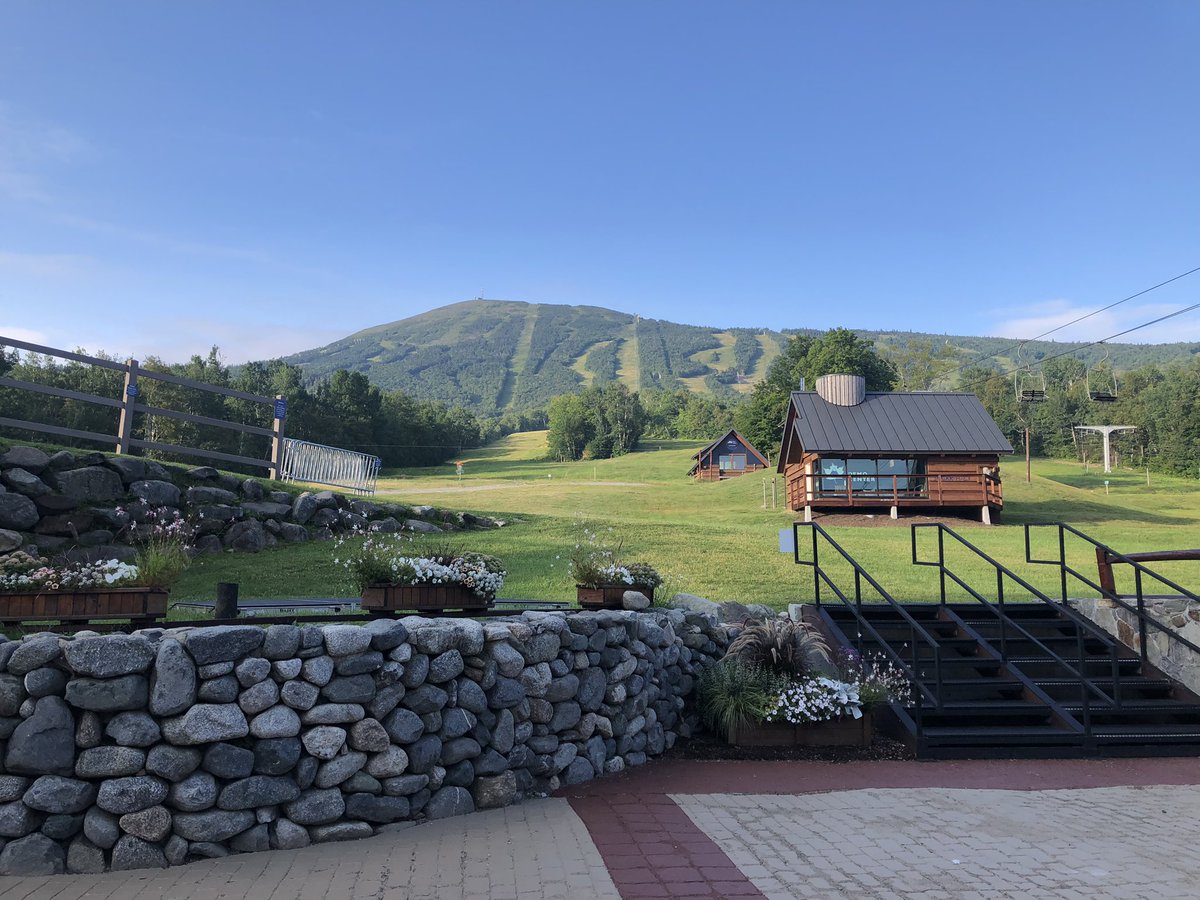 EdLeadersMaine's tweet photo. #ELE #NuClass first day of Opening Retreat in the books! @HollyBlairMPA @EducateMaine @caryolson5 @dollsullME @jjudd5 @SugarloafMaine Thanks to #Unum for sponsoring this program! https://t.co/RCzWenjYhO