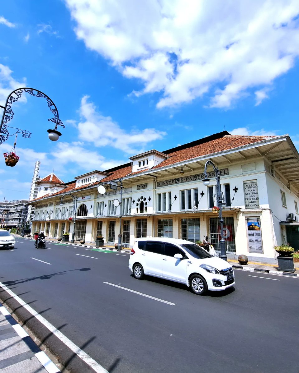 nando_goodboy's tweet image. #Braga July 24th 2024, #Bandung #WestJava #Indonesia.
✌️❤️😎
.
.
.
#anniversary #volcom #bandunghits #BragaBandung #AsiaAfrika #streetphotography #explorebandung #visitbandung #RipCurl #NandoGoodboy #asianboy #colouredhair #polishgirl #Oakley #OakleySliver #CrazyInc