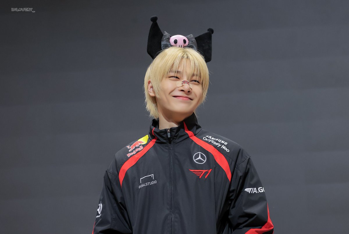 hourlyjgn's tweet photo. kuromi boy https://t.co/uNh7OURxGF