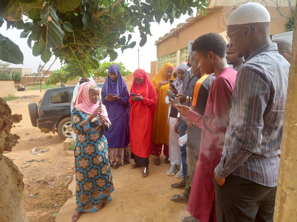 fatima alher (@falher3) on Twitter photo Prête pour la collecte de données avec #OSMTracker #Mapsme une journée très riche en apprentissage
#Cartographie_Numérique
#OMAN
#NigerMapping
<a href="/hotosm/">Humanitarian OpenStreetMap Team</a> <a href="/MapTicNiger/">MapTic</a> <a href="/openmapping_wna/">Open Mapping Hub - West and Northern Africa</a> Prête pour la collecte de données avec #OSMTracker #Mapsme une journée très riche en apprentissage
#Cartographie_Numérique
#OMAN
#NigerMapping
<a href="/hotosm/">Humanitarian OpenStreetMap Team</a> <a href="/MapTicNiger/">MapTic</a> <a href="/openmapping_wna/">Open Mapping Hub - West and Northern Africa</a>