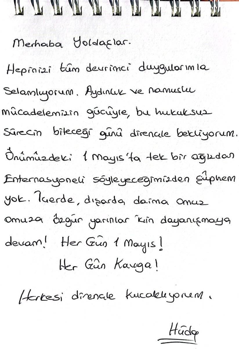 hepsinialacagiz's tweet photo. ⚡️ İçeride dışarıda daima omuz omuza! 

✉️ 1 Mayıs tutsaklarından Hüdanur Keser’in mesajı var. 

🚩 Sana söz, enternasyoneli hep bir ağızdan Taksim Meydanı’nda söyleyeceğiz Hüda! 

Meydan da bizim gelecek de! #HepsiniAlacağız https://t.co/47aJmBYipi