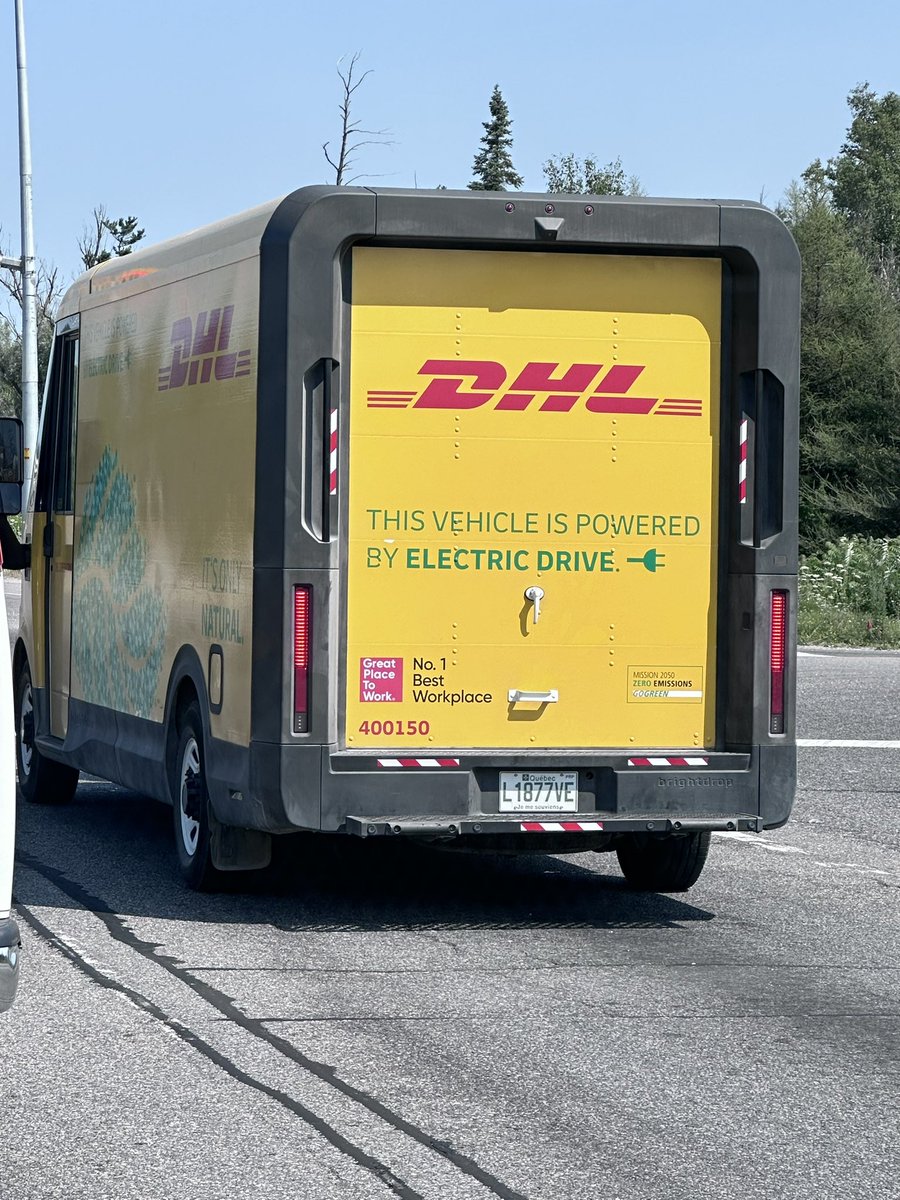 Jim_363's tweet image. Saw a DHL @BrightDrop delivery van today. Nice to see more electric vans doing deliveries.
#BrightDrop