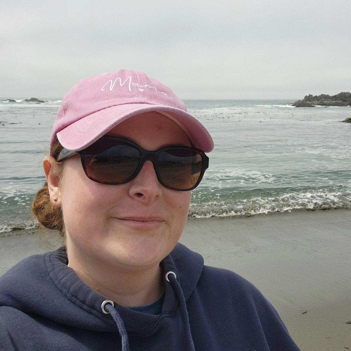 HansenMegan's tweet photo. Enjoyed a long weekend getaway with my hubby, kiddo and parents at the beach. Much needed after a hectic last few months! #SelfCareIsImportant https://t.co/jOIHKeMg0Y