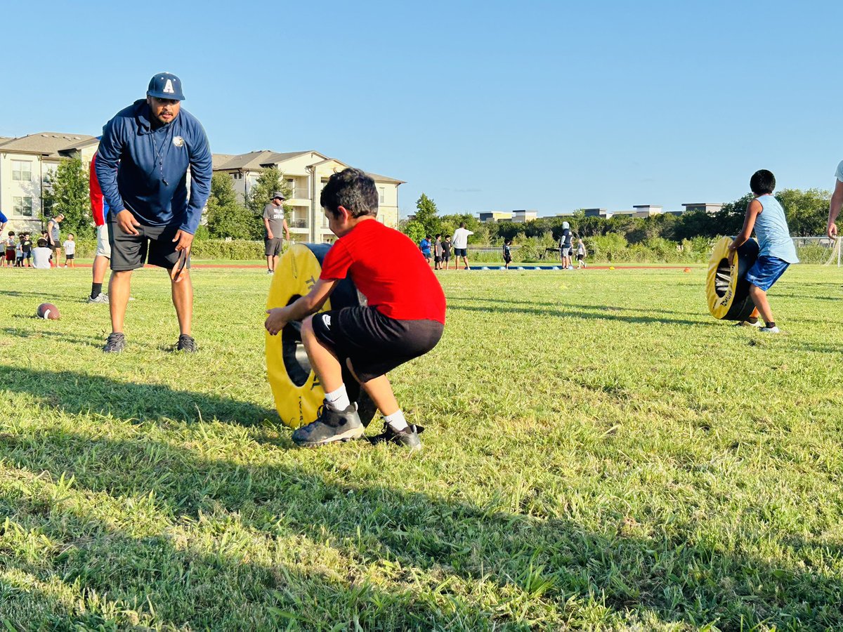 CoachSaxe's tweet image. What a great evening at our CenTex Badgers &amp;amp; Mighty @AkinsAISD Eagles Football Camp. The future is bright for @Akins_Football with so many great kids coming to The Nest in a few years. It’s not too late to join our camp, see flyer on my page. 🦡 ➡️🦅#WingsUp #ALLIN @AISDAthletics
