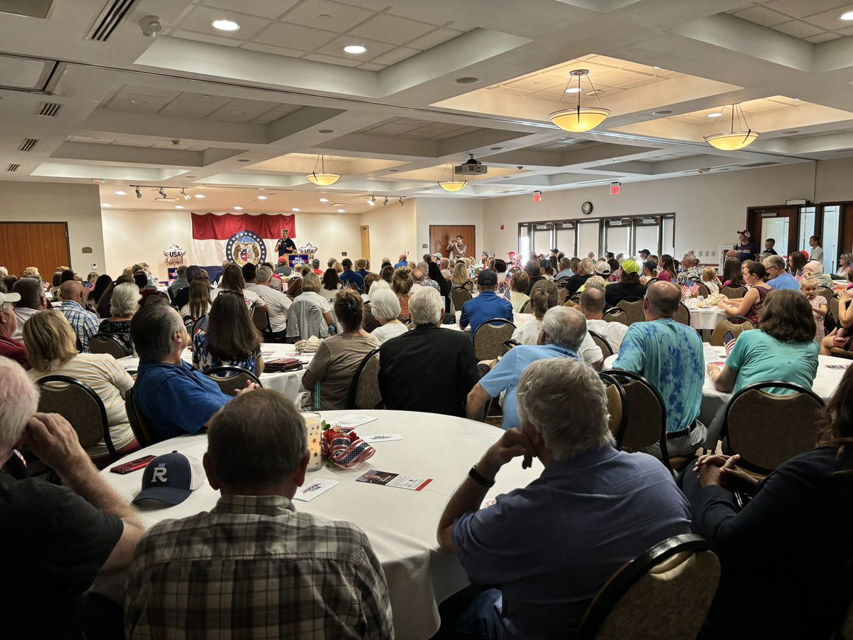 BillEigel's tweet photo. Standing room only tonight in Lee’s Summit! 

✅ Arrest and Deport Illegals
✅ End personal property tax and income tax
✅ Ban foreign countries like China from buying land and take back what’s been lost
✅ Endorsed by President Trump, Matt Gaetz, and Mike Lee

Let’s go Missouri! https://t.co/W7GTkfjzcR