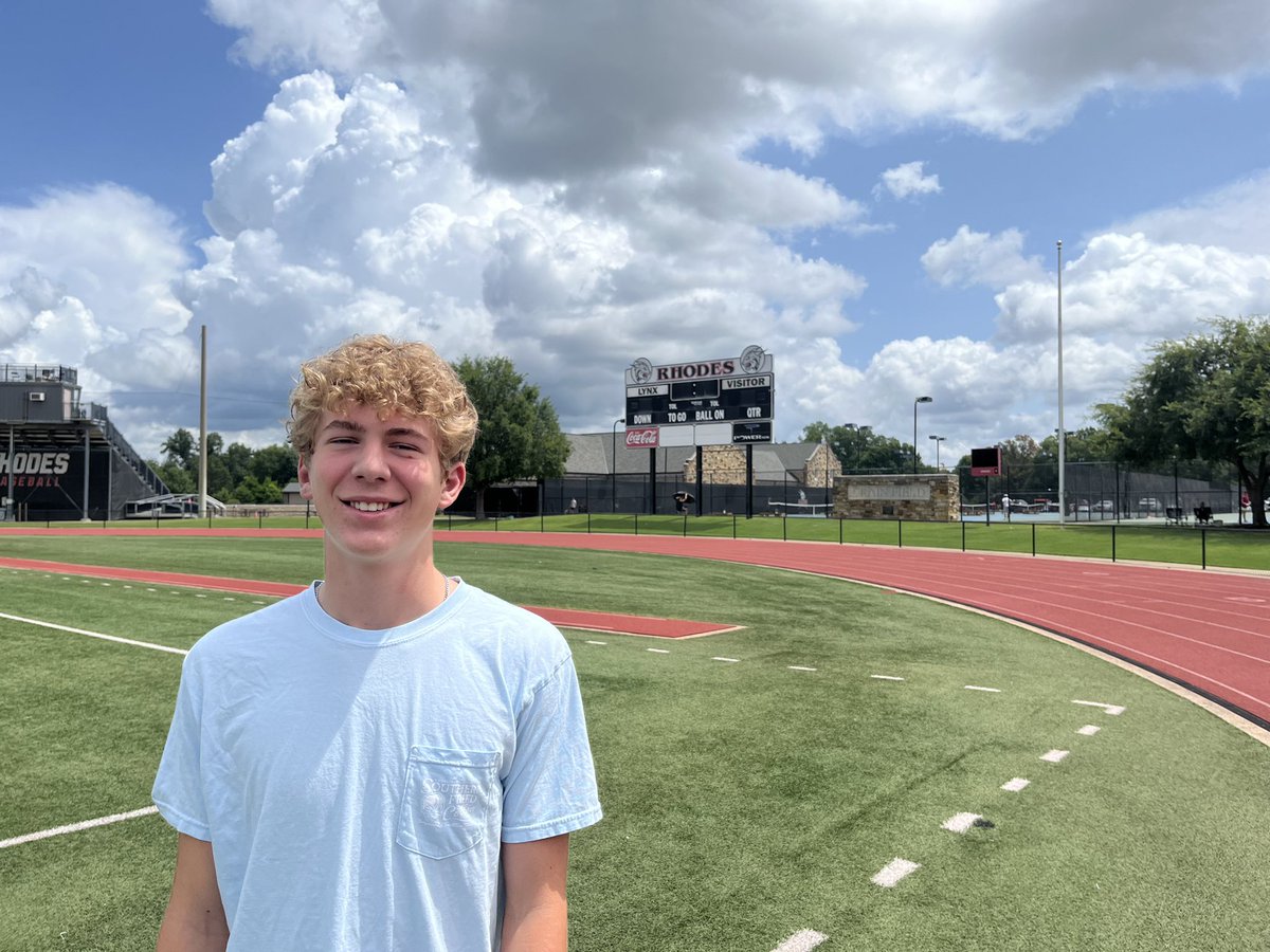 Guy_Webb_'s tweet photo. Did a self guided tour at @RhodesFootball. The facilities and campus looked great. @coachrichduncan @CoachKalb1 https://t.co/ljK6aeENTV