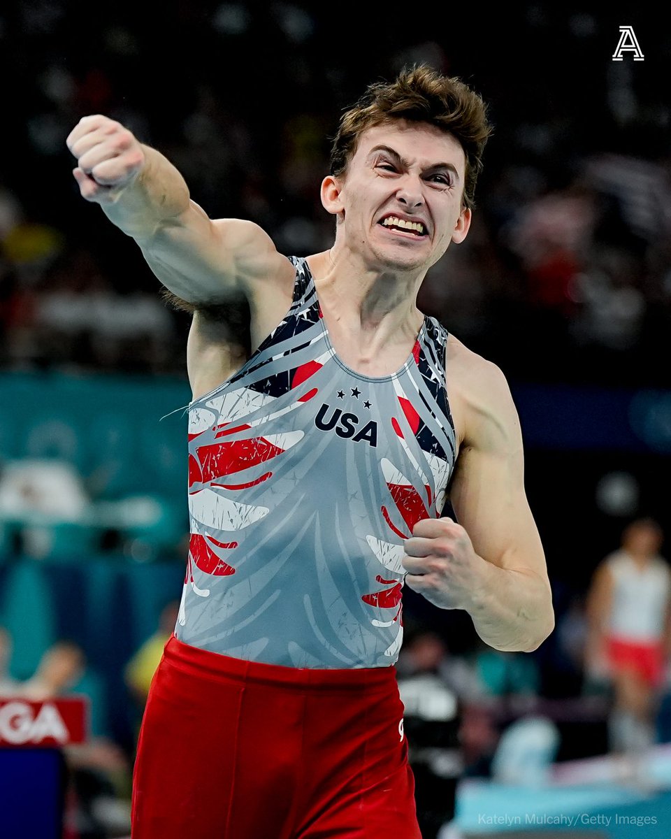 TheAthletic's tweet photo. As the last man to compete in the men's gymnastics final, USA's Stephen Nedoroscik rested up before competing.

But when it was time to hop on the pommel horse, he delivered an #Olympics moment.

@DanaONeilWriter on the odds he beat to get there ⤵️
https://t.co/6vRNnUXhF2 https://t.co/LSWUcon7g1