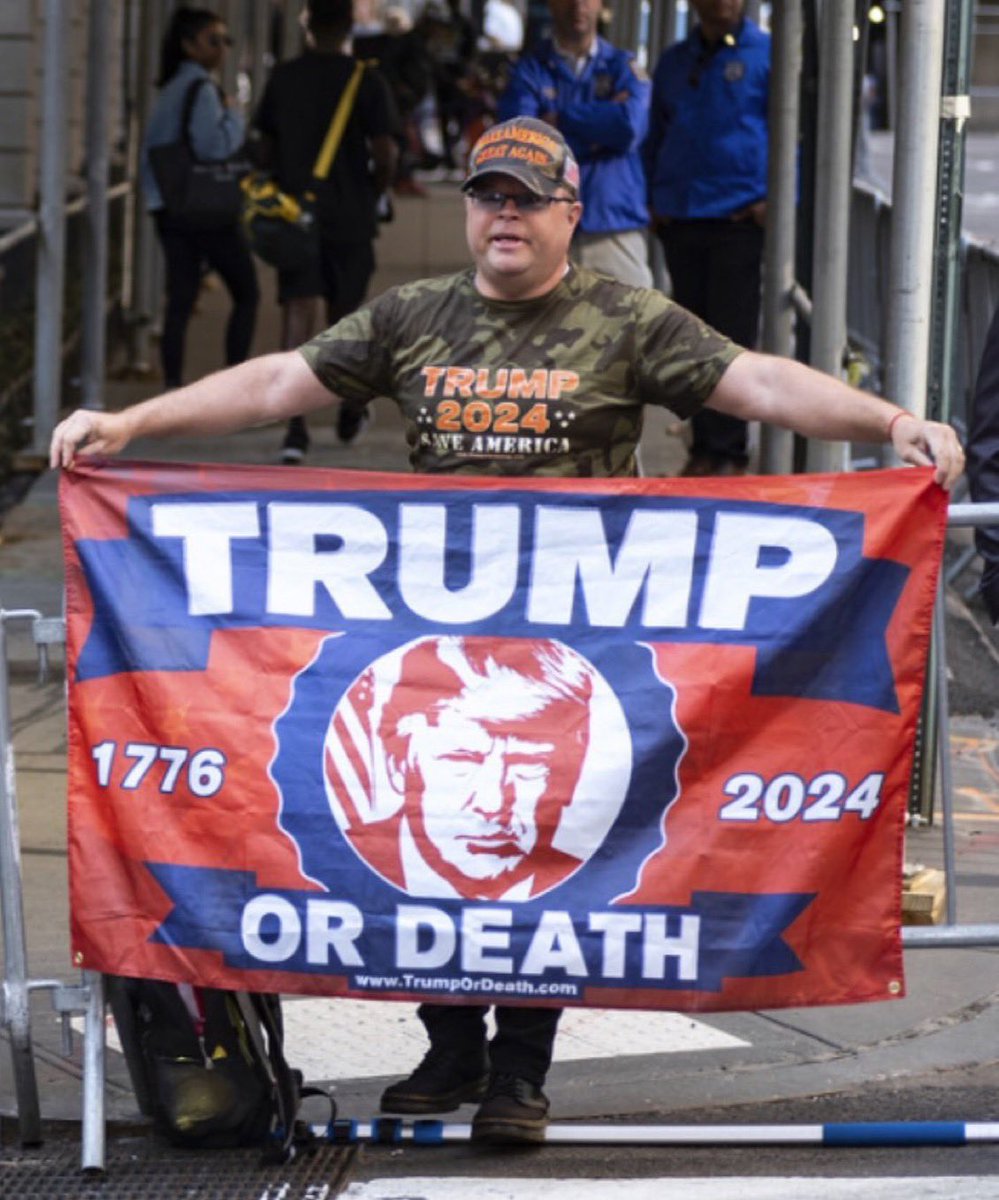 jamesnewling787's tweet image. “Stop calling us weird!”
#TrumpIsWeird 
#Project2025IsFascism