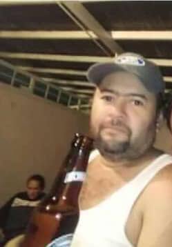 Este es Richard Alvarez, quien financia los comanditos terroristas en Capacho viejo,vende el gasoil de la alcaldía, por órdenes del alcalde opositor Ernesto Becerra, vive en Rubio sector Rancho Andino.   <a href="/FreddyBernal/">Freddy Bernal</a>