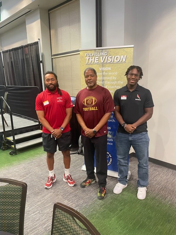 Joshua Watts (@joshuawatts07) on Twitter photo Thanks to <a href="/ScoreonD/">Steve Wilks</a> for dinner and a great time on Saturday!
<a href="/MBordeaux4/">Coach Rob 4️⃣</a> <a href="/CoachMarche92/">Fitzgerald Marche</a> <a href="/BerryFootballNC/">Berry Academy Football</a> Thanks to <a href="/ScoreonD/">Steve Wilks</a> for dinner and a great time on Saturday!
<a href="/MBordeaux4/">Coach Rob 4️⃣</a> <a href="/CoachMarche92/">Fitzgerald Marche</a> <a href="/BerryFootballNC/">Berry Academy Football</a>
