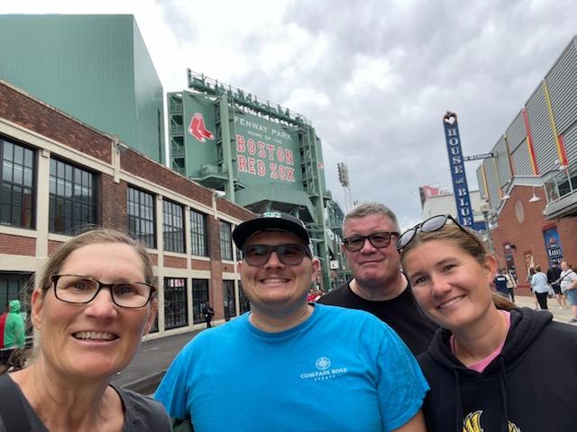 Hank Farrell tweet media