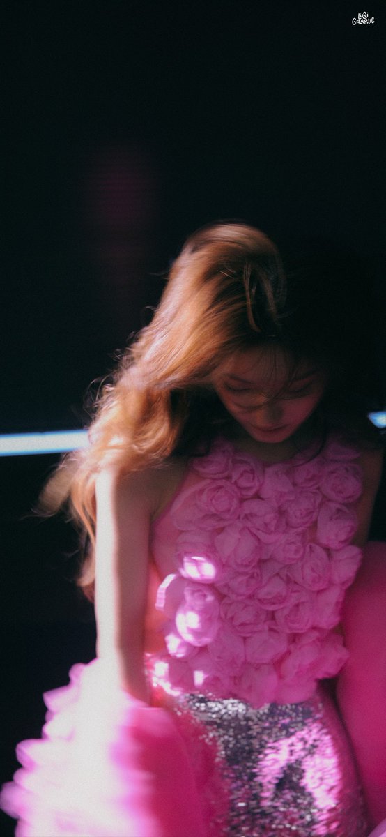 Zhao Lusi Graphic tweet media