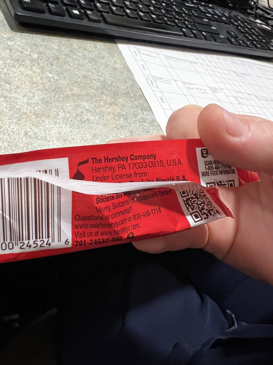 Poomeister25's tweet photo. @AskHershey I have an issue. Got a KitKat without the wafer. https://t.co/yOMlEQS5NP
