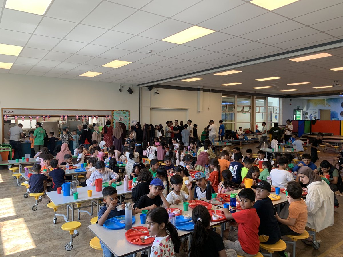 Week 2 of Healthy Holidays has kicked off in the searing heat! Another full house, another day of fun, adventure and games. The young people were learning scouting skills, lighting fires, foraging and learning about the great outdoors.