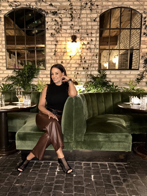 Finding beauty in every corner and joy in every moment ✨🌿 #ChicVibes #GoodTimes https://t.co/wjItrw3<a href="/tag/goodtimes"class="tags"><span>#goodtimes</span></a><a href="/tag/chicvibes"class="tags"><span>#chicvibes</span></a>