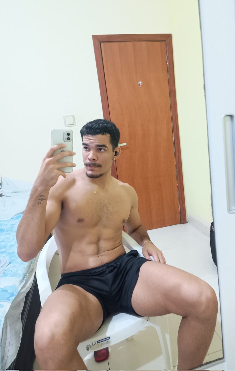 Soterogaylitano tweet media