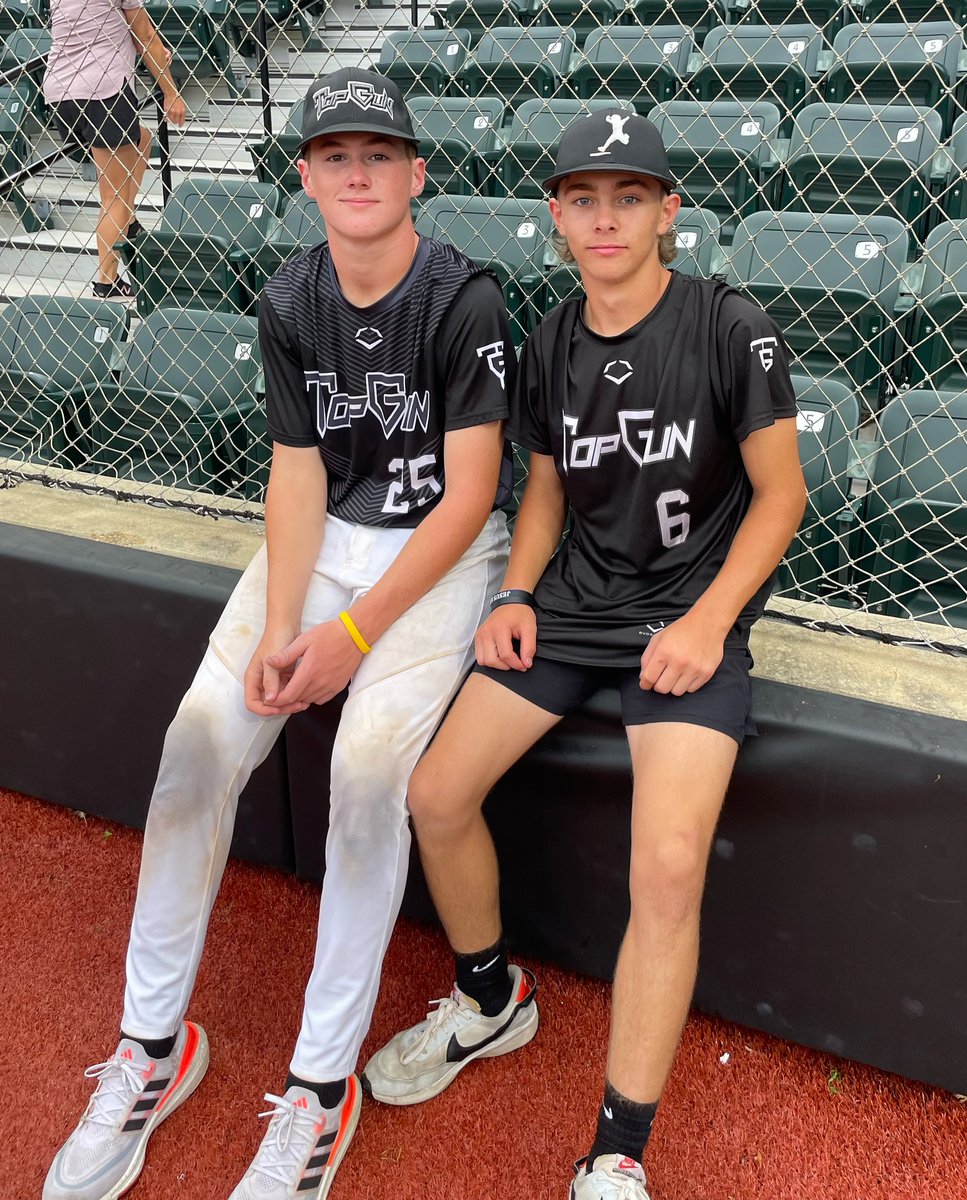 TopGun_Baseball's tweet photo. Hangin’ Out 🤙 #TopGunFamily #ThankGod https://t.co/ehroh6HrmY