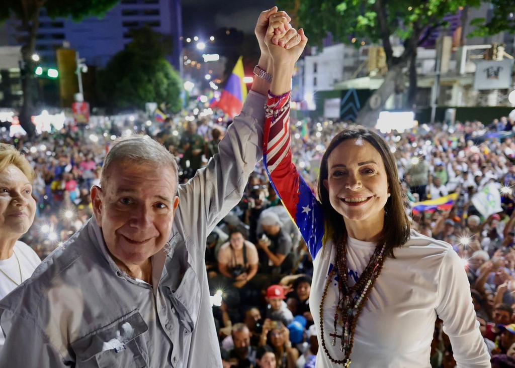 La verdad es el camino de la Paz, viva #Venezuela libre Gloria al bravo pueblo " <a href="/EdmundoGU/">Edmundo González</a> mañana todos de 11 am a 12pm <a href="/MariaCorinaYA/">María Corina Machado</a> nuestro país merece paz y respeto a la voz de los ciudadanos !