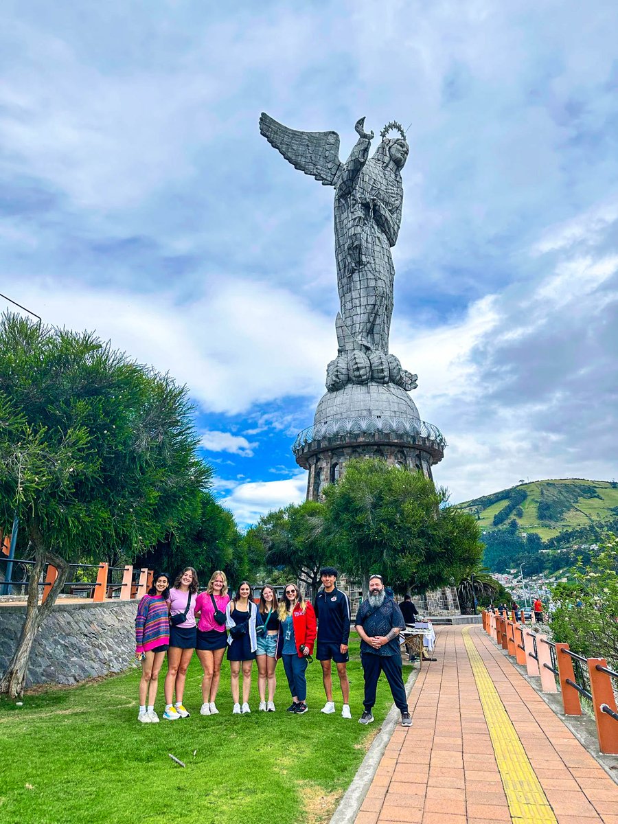 @bayloranthro students, under the expert guidance of Dr. Michael Muehlenbein, have embarked on an exhilarating study abroad adventure in the Galápagos Islands.

They are immersing themselves on research in global health and conservation. 

Read more 📚 -> ow.ly/yb5r50SFwjr