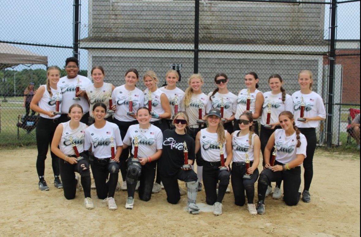 jaydendurand26's tweet photo. The 2024 season comes to a very successful end, coming out on top in Cape Cod! A personal highlight of mine this weekend was being able to help my team by laying down some bunts. So excited to grind out with these girls in the fall! @BombersElite https://t.co/PbgDEq4He0