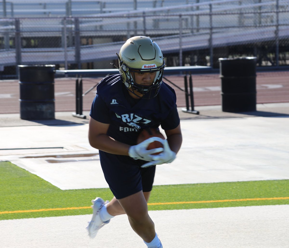 ISAIAH MANŪ † tweet media