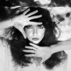 _Gaffa_'s tweet photo. Happy KateMas everyone! @KateBushMusic @katebushnews #SheReallyIs #KateBush https://t.co/fgBLfW0VEQ