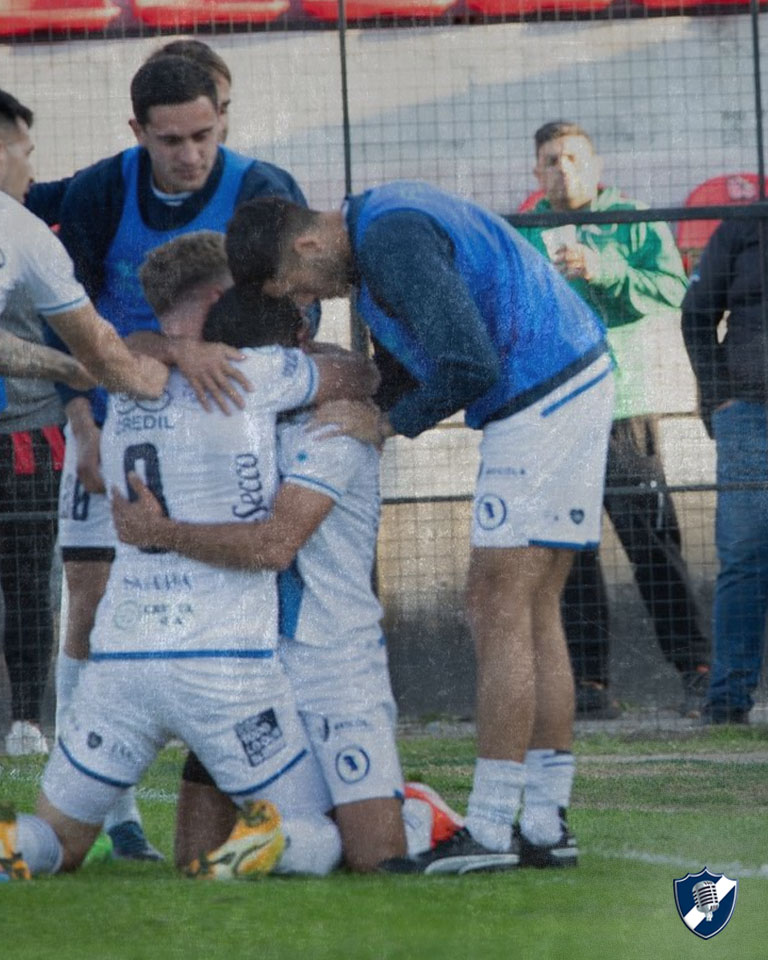 𝑬𝒍 #𝑱𝒖𝒈𝒂𝒅𝒐𝒓𝑫𝒆𝑳𝒂𝑮𝒆𝒏𝒕𝒆 𝒗𝒔 𝑷𝒂𝒕𝒓𝒐𝒏𝒂𝒕𝒐.

🥇 Elegido por ustedes fue Oscar Belinetz 👏

✅ Es el goleador de Alvarado con 7 goles, frente a Patronato abrio el marcador y se mostro siempre como referencia para pivotear y pelear con los centrales del Patron.