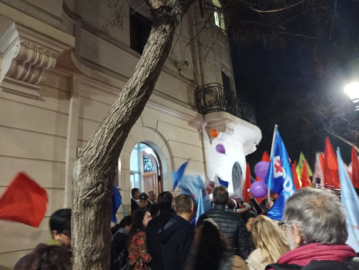 🗳🇨🇱 ELECCIÓN 2024 - Municipal: Con una Masiva Concentración Ciudadana, la Alcaldesa <a href="/ClaudiaPizarro/">Claudia Pizarro</a> (Candidata de Contigo Chile Mejor) inscribe su Candidatura a la Reelección de La Pintana