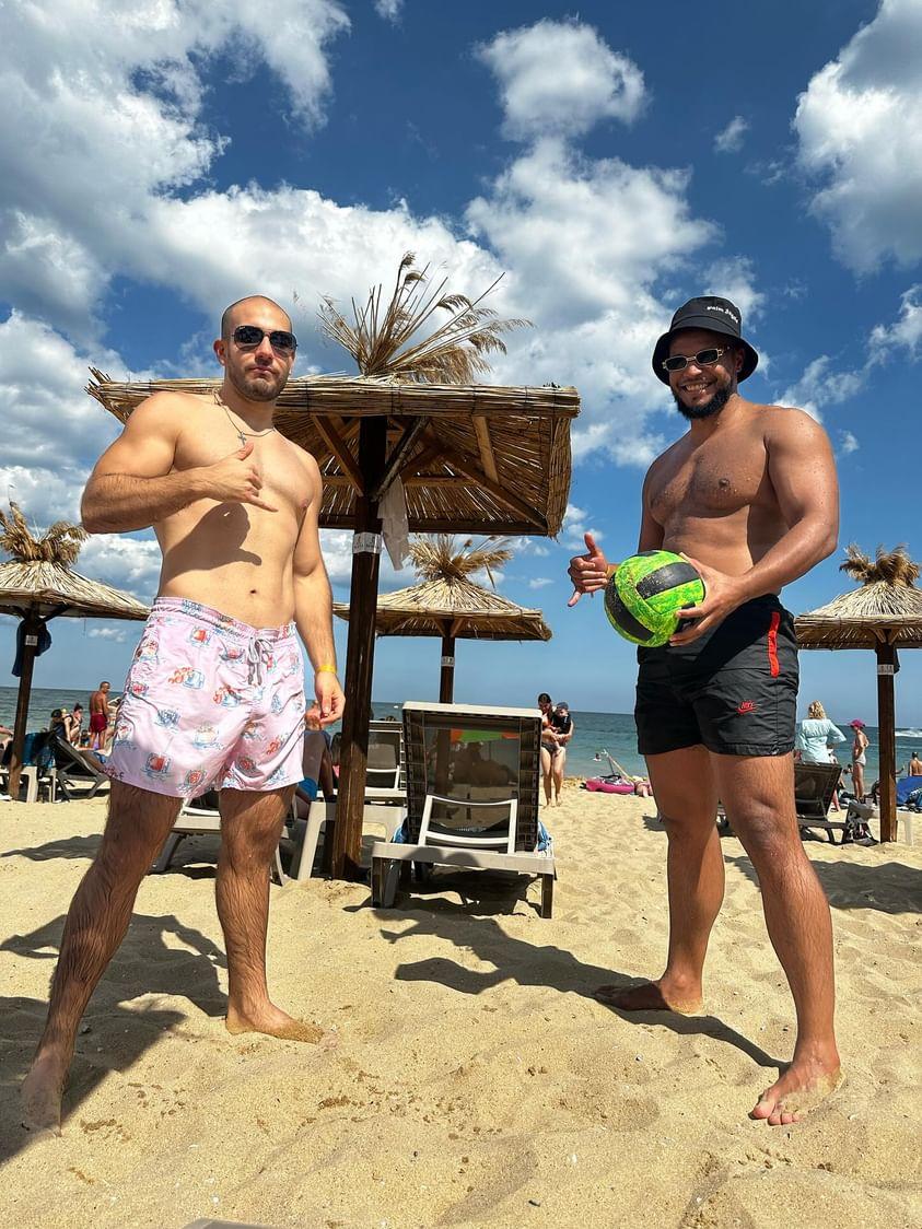 Armandrosky6969's tweet photo. 2 of the best romanian masters straight alpha males having fun @1Lord_Kingsley
$$$$$$
#findom #dom #feet #foot #footfetish #paypig #subatm #cashmaster #draining
#musclegod #cashmaster #cashslave #tribute #worship #findom #dominant #alphagod #muscleking #feet #feetslave #muscle https://t.co/AQ0IgJ6Ggh