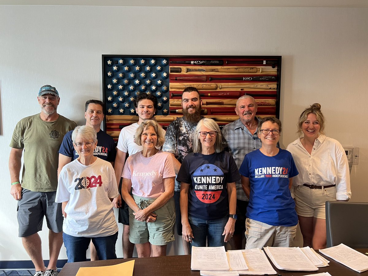 Today was a really exciting campaign day — we submitted ballot access signatures in NINE STATES! Team Kennedy volunteers turned in signatures in Connecticut, Idaho, Iowa, Maine, Missouri, Ohio, Oregon, Pennsylvania, and West Virginia.

A huge thank you to our amazing volunteers