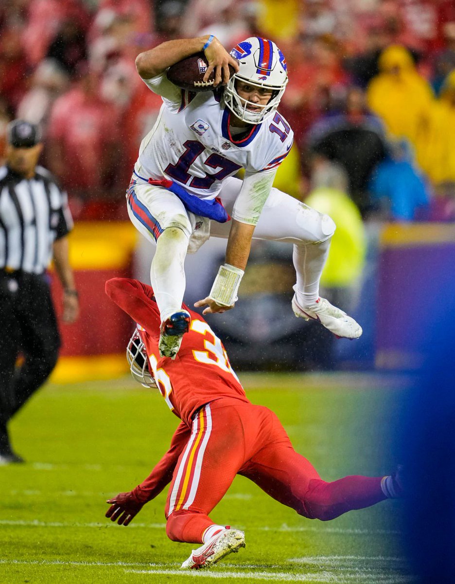 MLFootball (@_mlfootball) on Twitter photo IN 2023 THE MOST TOUCHDOWNS AGAIST TOP-10 DEFENSES 🤯
#Bills, Josh Allen (20)
#Eagles, Jalen Hurts (18)
#Dolphins, Tua Tagovailoa (15)
#Broncos, Russell Wilson (13)
#Ravens, Lamar Jackson (12)
DUAL THREAT QB = TD MACHINE
(Via <a href="/NagleNFL/">James Nagle</a>) IN 2023 THE MOST TOUCHDOWNS AGAIST TOP-10 DEFENSES 🤯
#Bills, Josh Allen (20)
#Eagles, Jalen Hurts (18)
#Dolphins, Tua Tagovailoa (15)
#Broncos, Russell Wilson (13)
#Ravens, Lamar Jackson (12)
DUAL THREAT QB = TD MACHINE
(Via <a href="/NagleNFL/">James Nagle</a>)