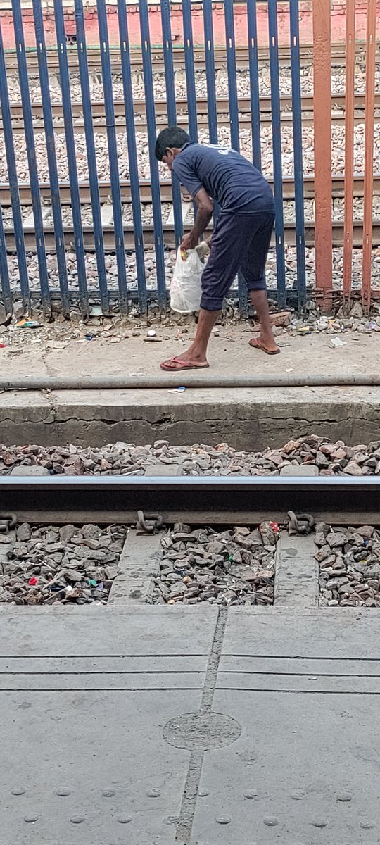 oak_in_newleaf's tweet photo. You shit they clean!!

Are we acting in accordance with  our education? 
We don't throw wrappers and plastic in our rooms or shit outside loo/basin in our homes. Do we?

Bingo! we are out on roads/ public places considering it dump yard #India #citizenduty #HumanityForAll https://t.co/2nd7esNPoz