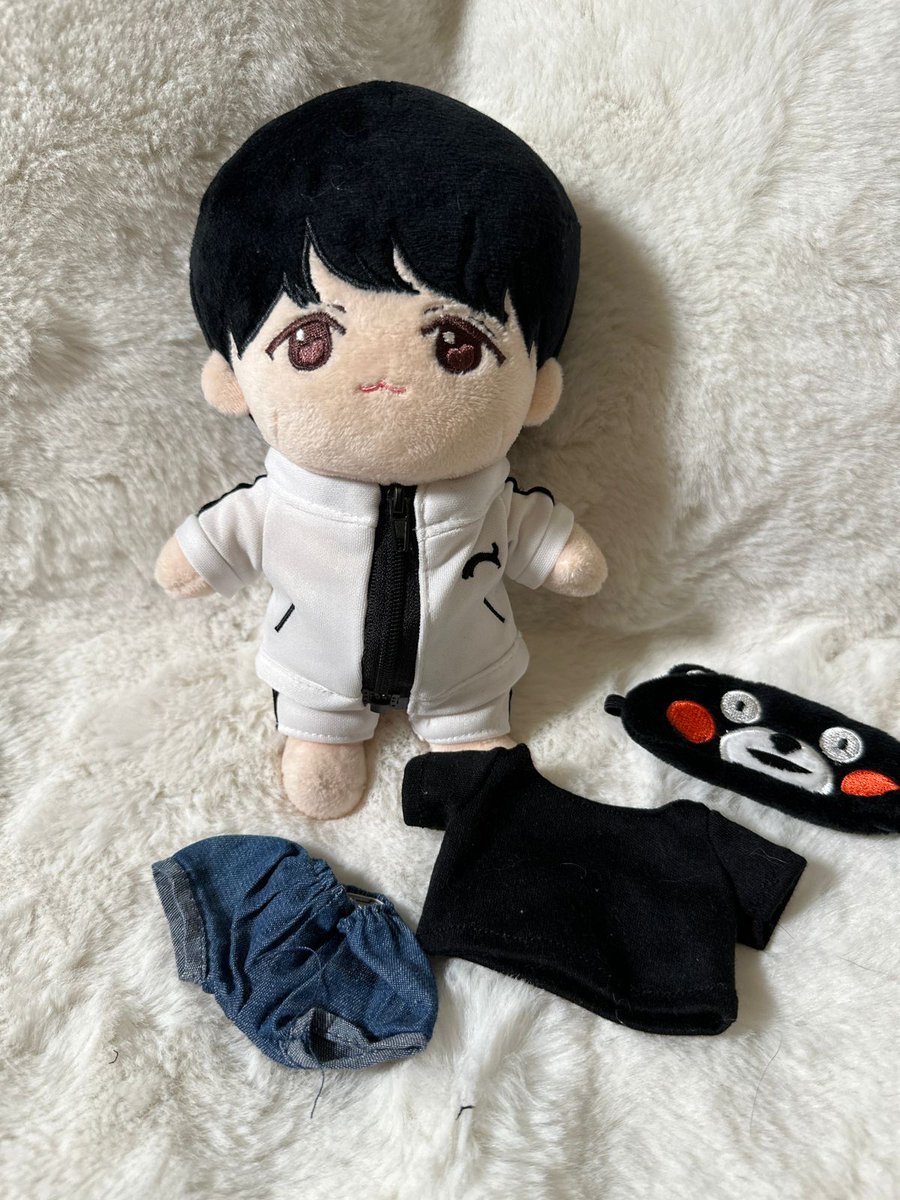 starlighttale's tweet photo. 🖤Puma Suga 20cm + Roupas

Valor: 230 + frete

#BTS JK V Jungkook Taehyung Jimin Hobi JHOPE RM Namjoon Suga Jin Yoongi J-Hope BTS Kpop 20cm doll #방탄소년단 https://t.co/GdlHJlqlrE