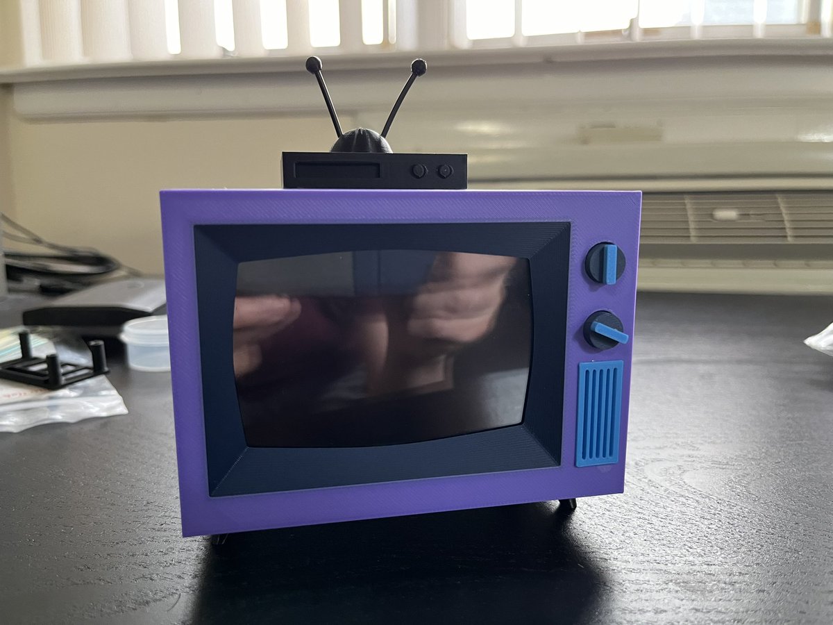 iFixRetro tweet media