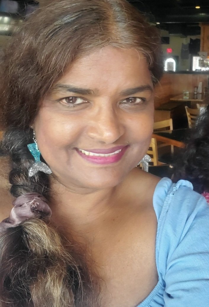 SeetaMedia's tweet photo. Hello humans, 
I am a 60 year old.
I understand the assignment, all in for @KamalaHarris I am American/ Indian/ Caribbean  #indiandiaspora #VoteBlueToPreserveYourRights https://t.co/ED3sBCHsDT