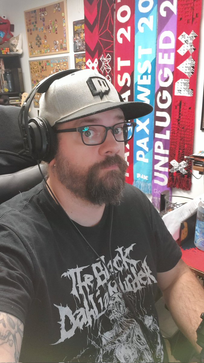 We're back surviving both Monday and them vampires 

twitch.tv/erraticagent34