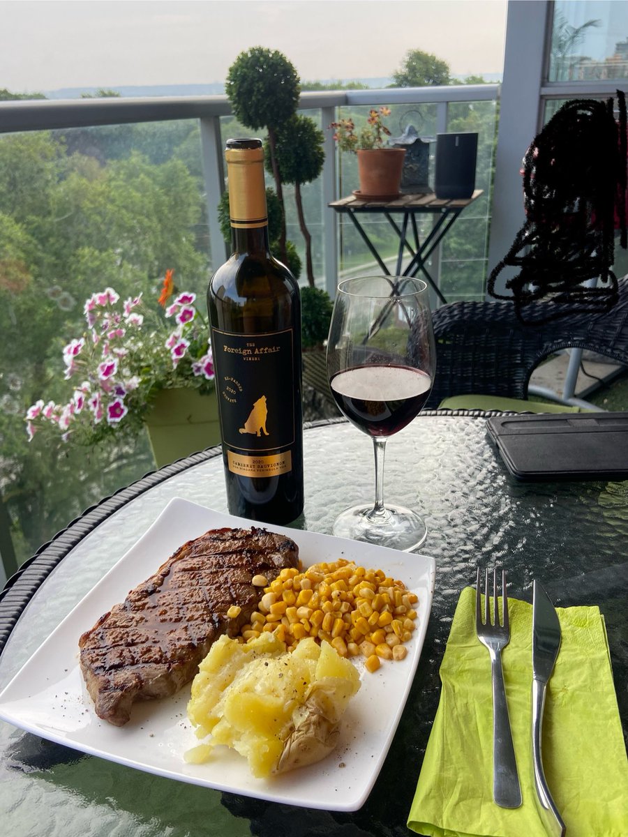 DonMeehan's tweet image. Listening to @TedNugent #stranglehold while at #skyperch tonight.  Awesome song, spectacular place! #DTBurlon