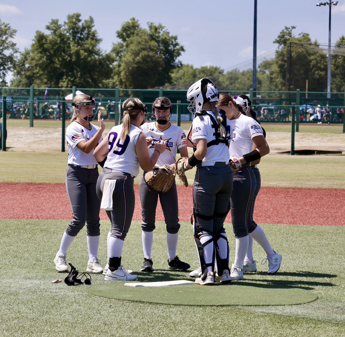 Ava Giacometti tweet media