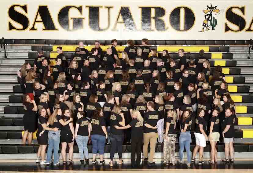 SaguaroSUSD's tweet image. Our staff was back in action today preparing for an awesome 24-25 school year! Thank you to our Sabercat cheer team for welcoming our staff back with spirit. We are ONE TEAM, ONE FAMILY 💛🖤 Scottsdale Unified School District #becausekids