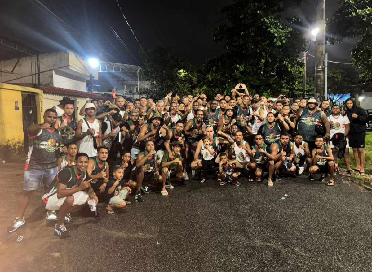 EsquadraoEj's tweet photo. Domingo é dia de QG lotado, vamos pra cima meus amigos e pra dx bem claro TODOS AS TURMAS AMIGAS CONVIDADAS 🇲🇽💪🏾 https://t.co/z0ugO2L5tW