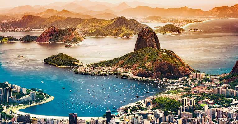 oiraul's tweet photo. Dorne / Rio de Janeiro 
“Mas o que tem a ver???” Vc acha q se o Oberyn fosse brasileiro ele teria naiscido em algum outro lugar??? https://t.co/EGbe6koYBo