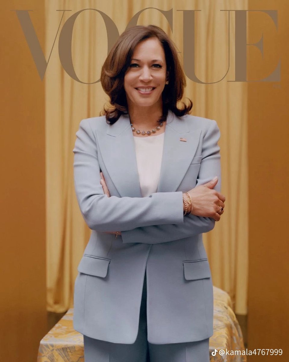 LeftyWinter's tweet photo. Smash that 💙 if you are proud to support the first woman President ! https://t.co/FJTkIvXqmG