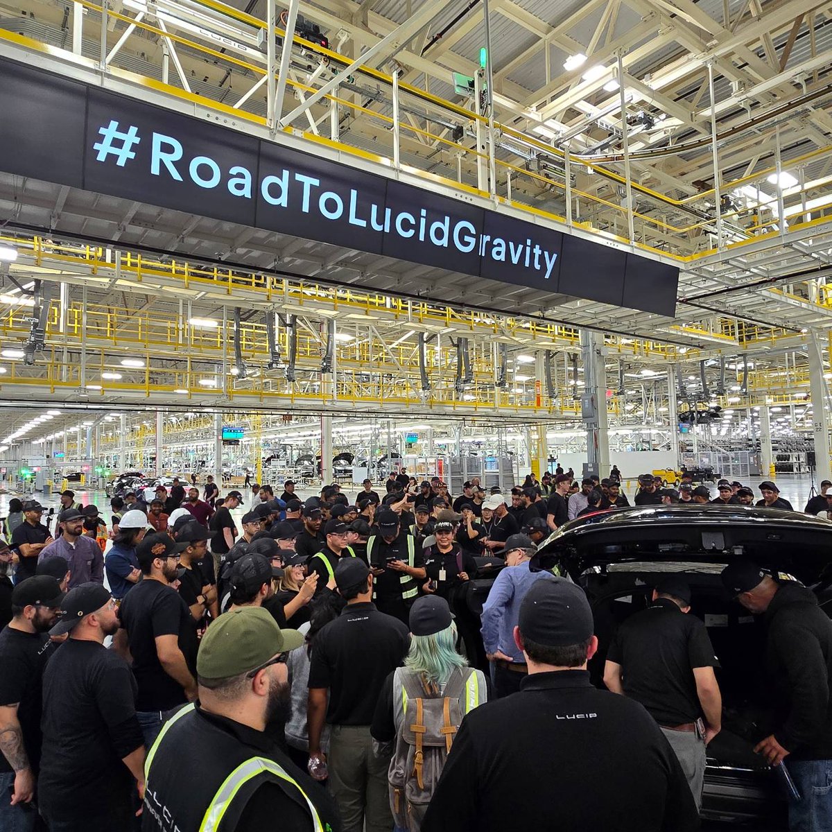 TimJBrooks's tweet photo. #RoadToLucidGravity Our first pre-production Lucid Gravity coming off the line today. https://t.co/FodBroLpNn