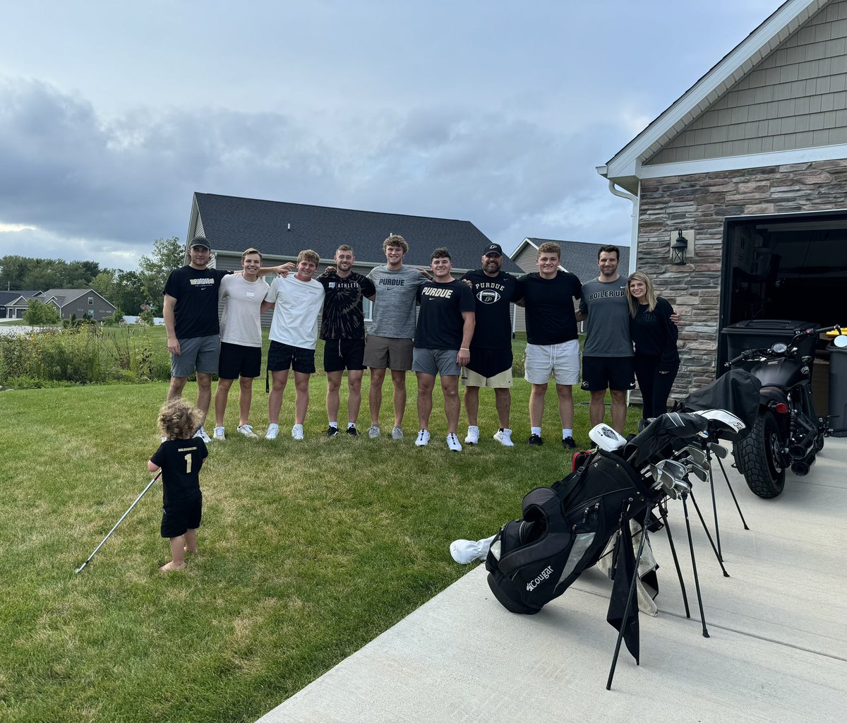 CoachPetrilli's tweet image. Such a great time with the @BoilerFootball SPECIALISTS! 
Tacos, golf, talking smack &amp;amp; laughs, everything a night should be before the AWESOME crucible of FALL CAMP 2024! 
#ridewithcoachP #BTFU